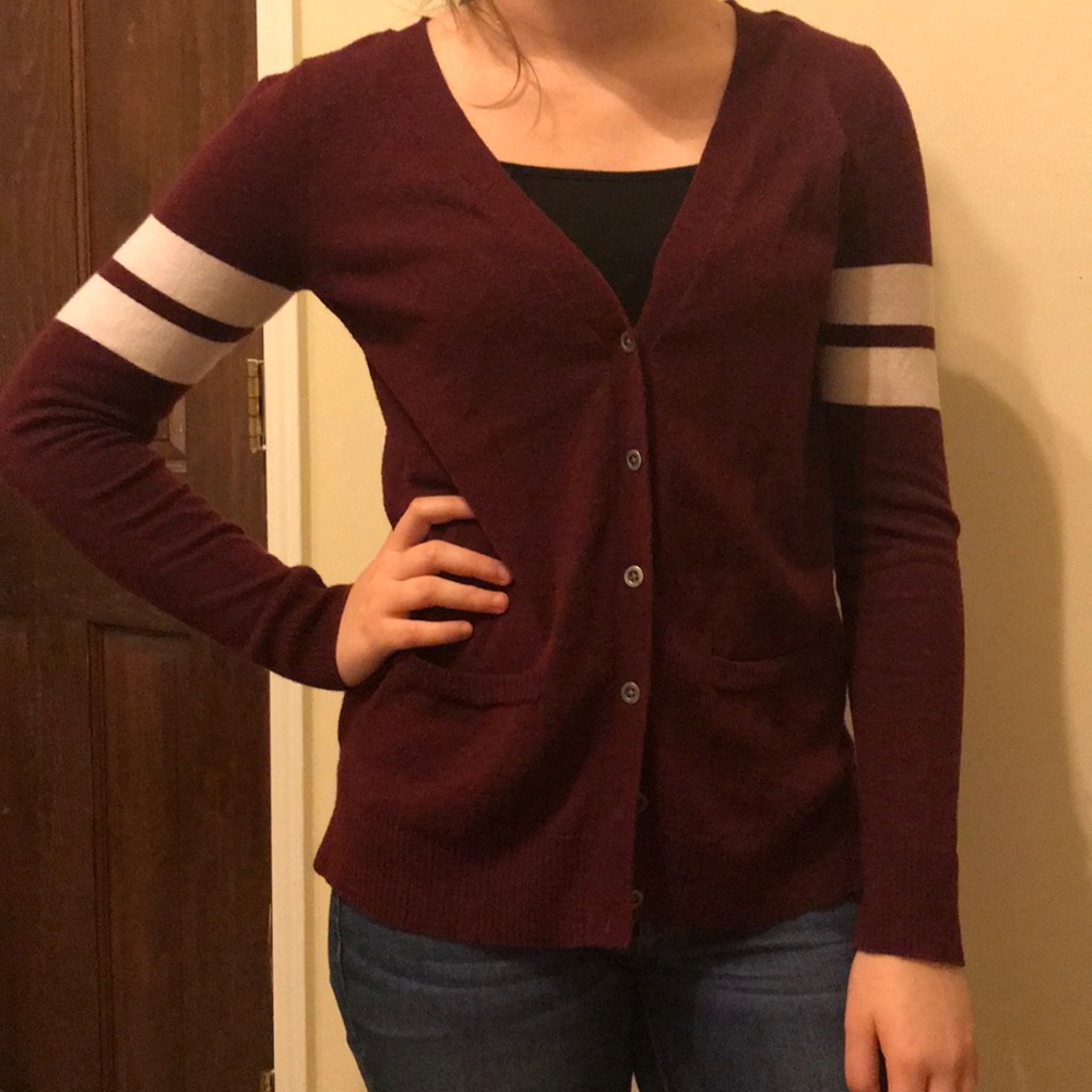 *** 50% in bundle Burgundy Cardigan